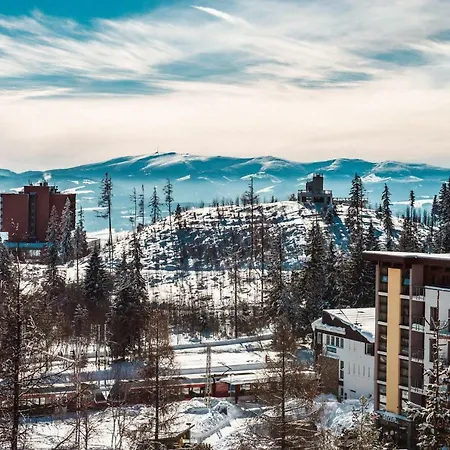 Family 32, House Oliver