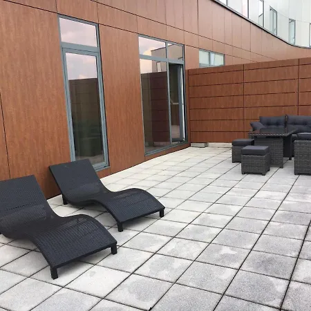 Family 32, House Oliver Daire